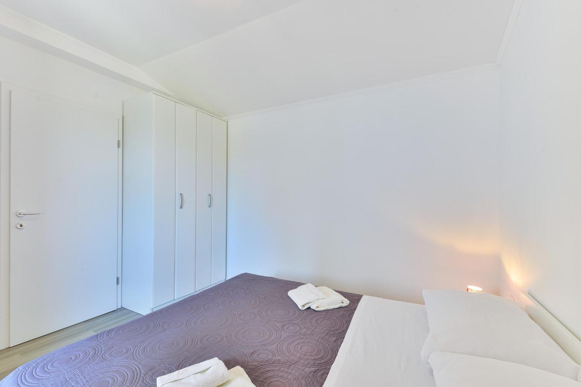 Apartments By The Sea Nin, Zadar - 13172 Rom bilde