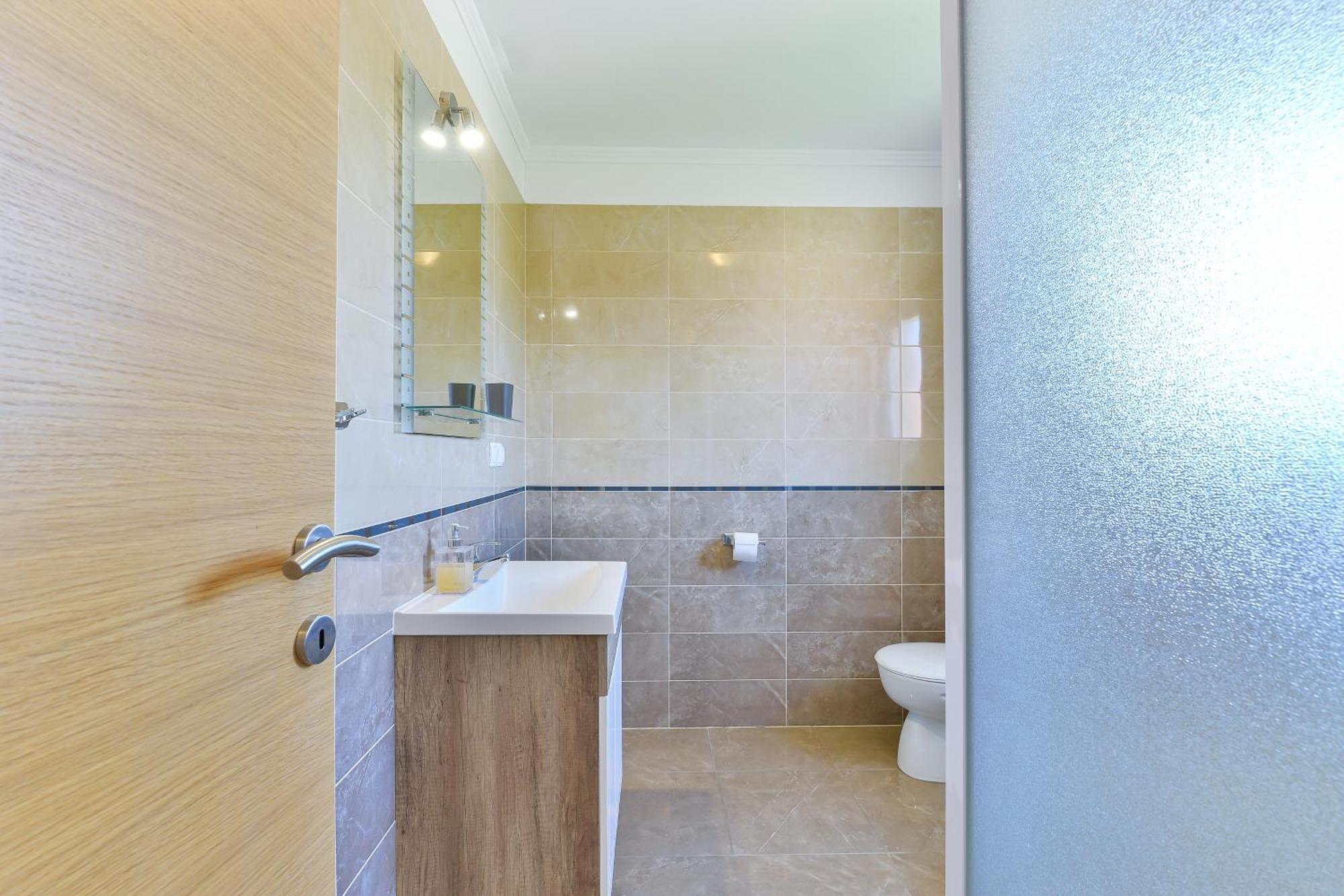 Apartments By The Sea Nin, Zadar - 13172 Rom bilde